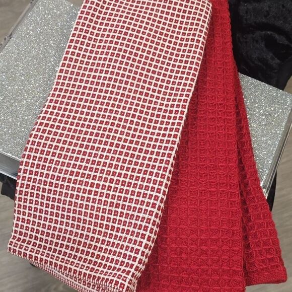 Dash Of That 2-PK Waffle Kitchen Towels - Picture 3 of 4